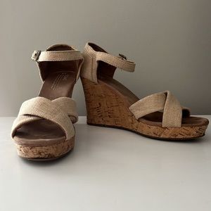 TOMS Tan Wedge Sandals - Size 9